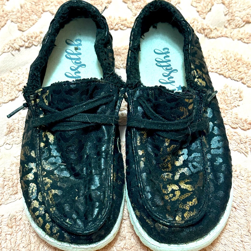 Gypsy Soul black mirage leopard slip ons